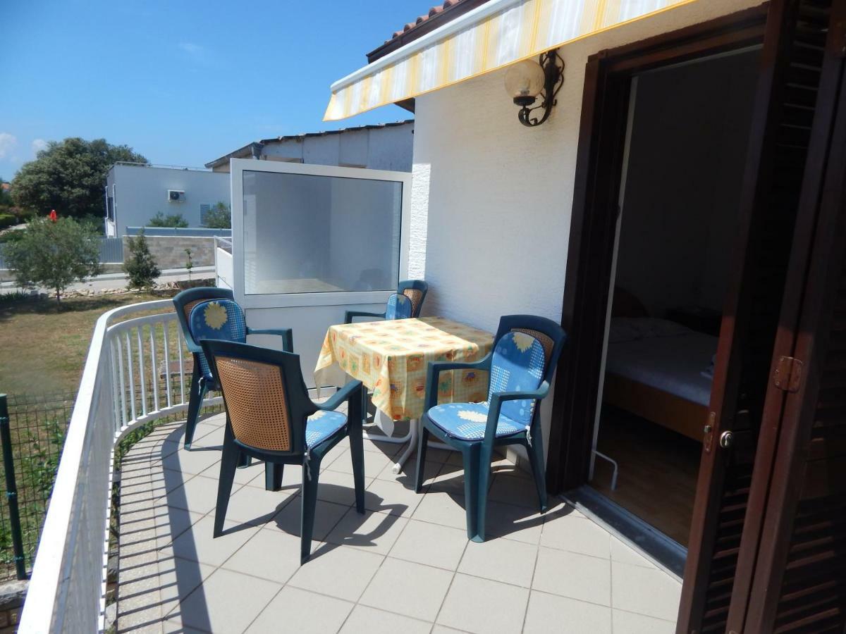 Apartman Duje Petrcane Bagian luar foto