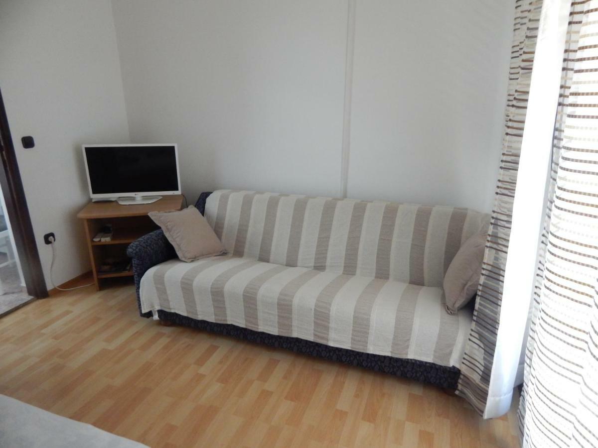 Apartman Duje Petrcane Bagian luar foto