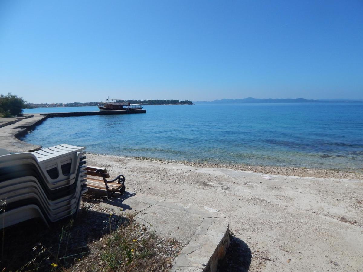 Apartman Duje Petrcane Bagian luar foto